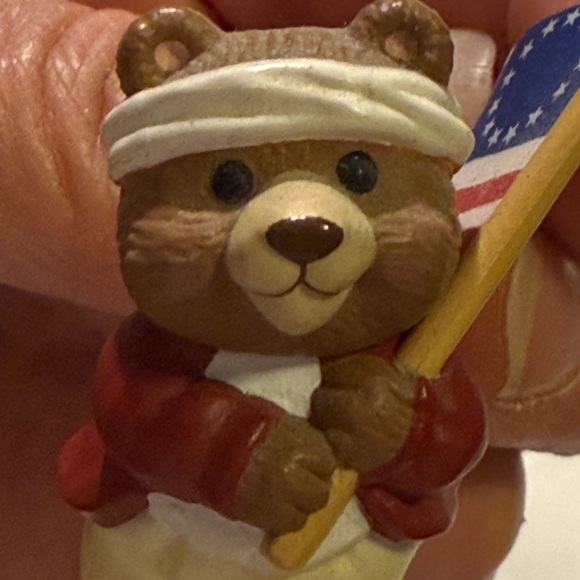 Vintage 1993 Hallmark Merry Miniatures 4th of July Spirit of 76 Bear with Flag - Picture 6 of 8